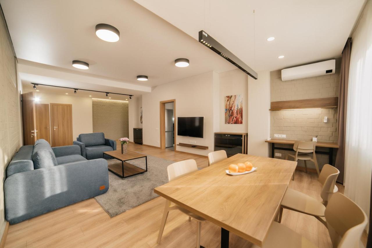 Solutel Apartments-34 Bisjkek Buitenkant foto