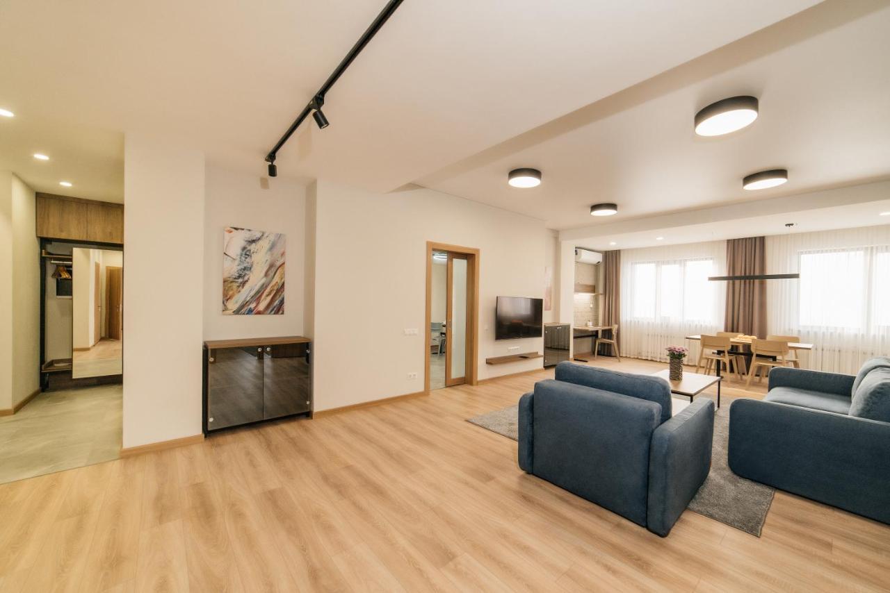 Solutel Apartments-34 Bisjkek Buitenkant foto